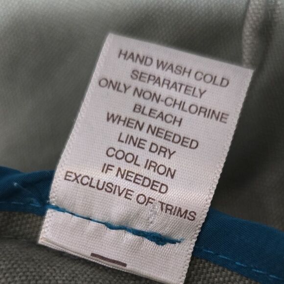 Willow and Clay Olive Green Military Style Utility Cargo Jacket with Hood - Picture 10 of 12